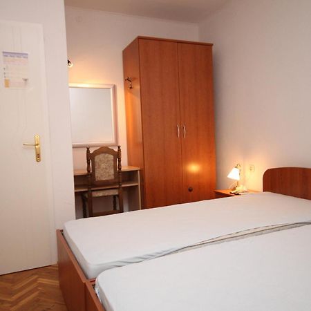 Apartments With A Parking Space Makarska - 6693 Quarto foto
