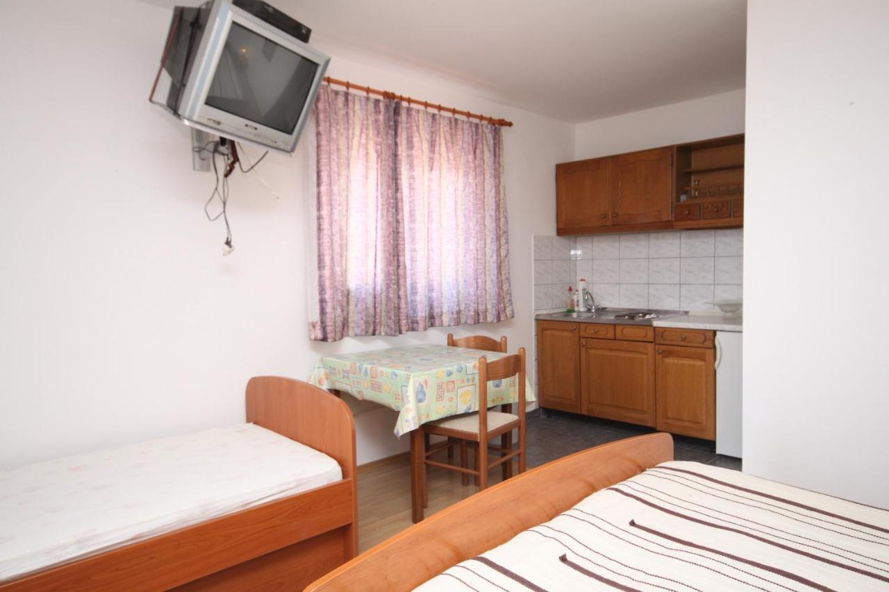 Apartments With A Parking Space Makarska - 6693 Exterior foto