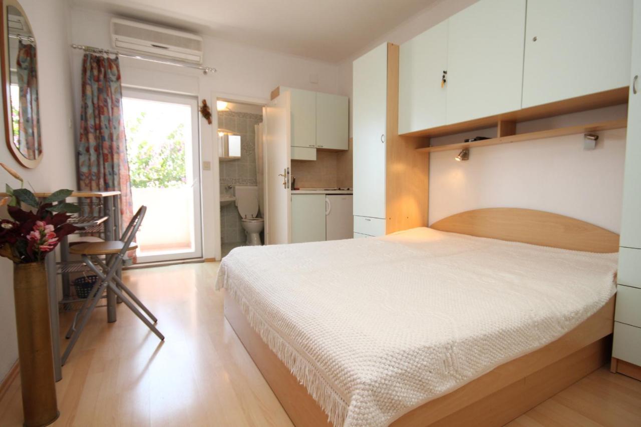 Apartments With A Parking Space Makarska - 6693 Exterior foto