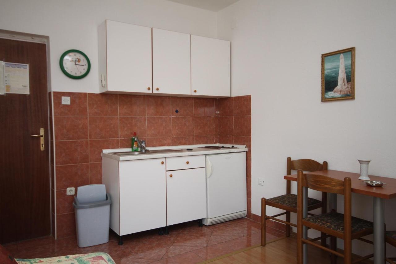 Apartments With A Parking Space Makarska - 6693 Exterior foto