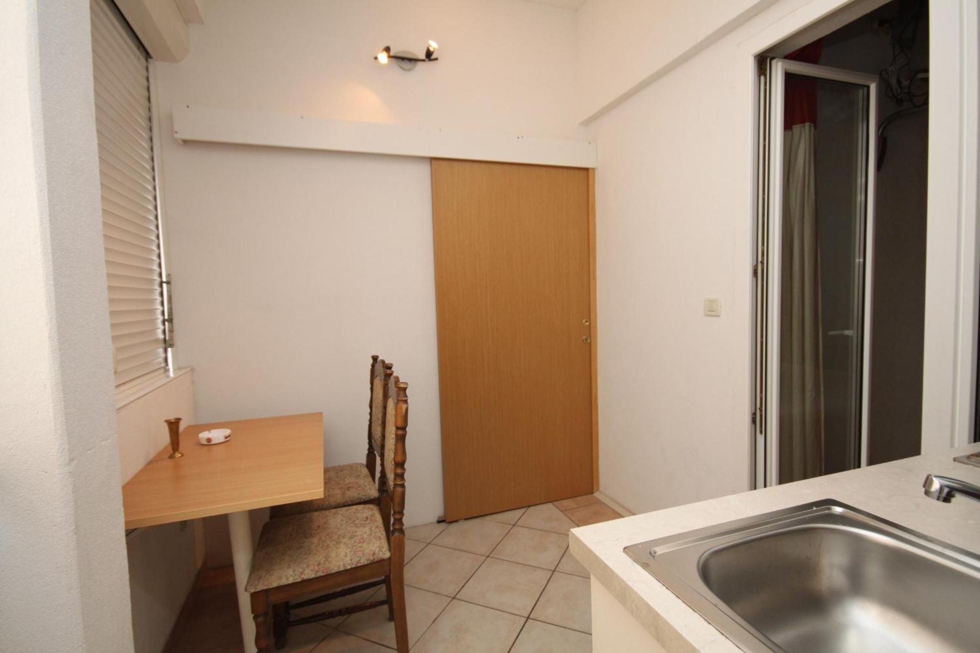 Apartments With A Parking Space Makarska - 6693 Quarto foto