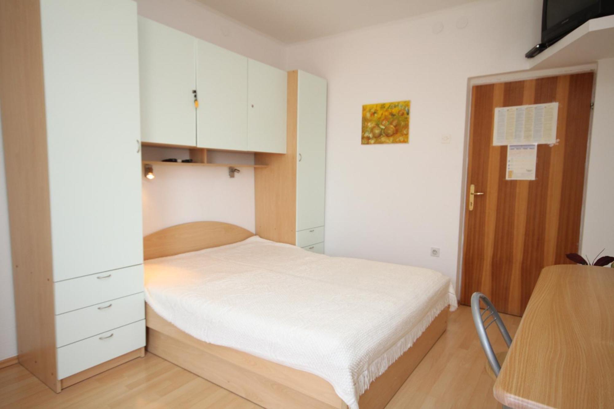 Apartments With A Parking Space Makarska - 6693 Quarto foto